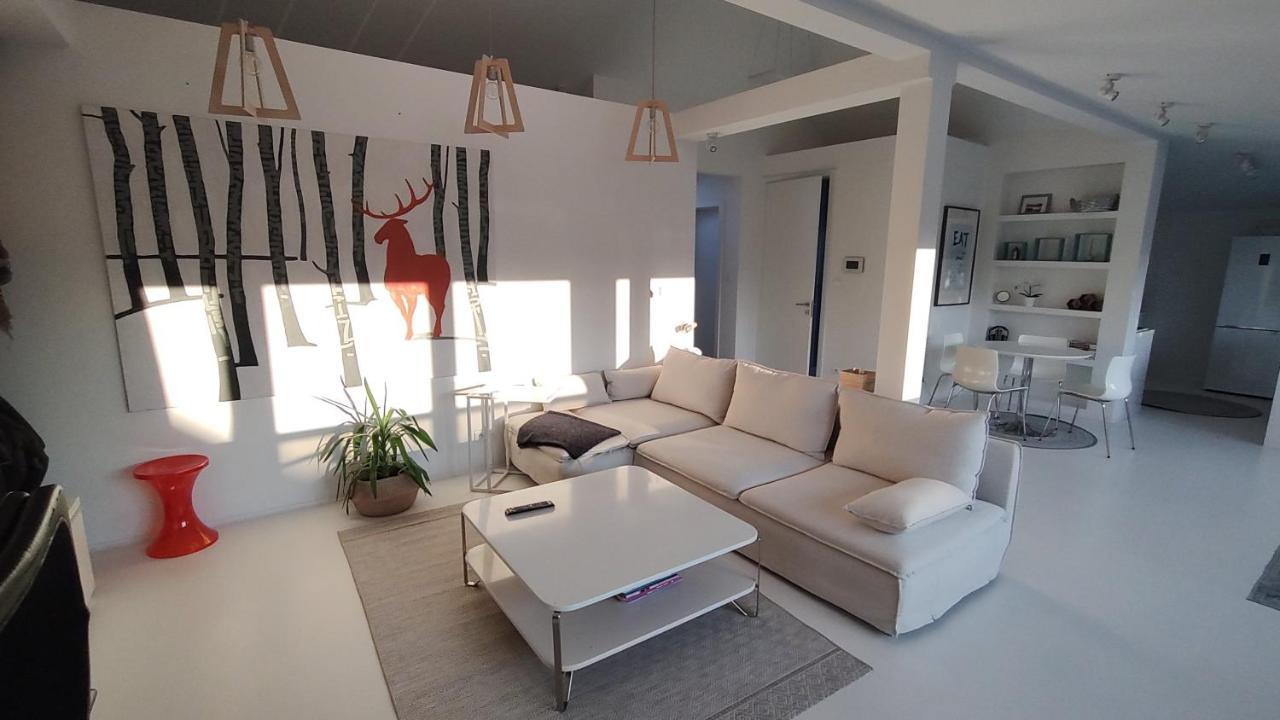 Loft 85 M2 Wilanow Krolewski Self Checkin วอร์ซอ ภายนอก รูปภาพ